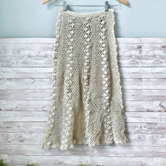 SK Imports | hand crochet skirt and top size medium - Picture 4 of 6
